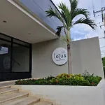 Alojamiento Nuevo en Piso 24 con WiFi Rápido y Vista al Mar, Cerca al Centro Histórico