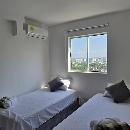 Apartamento Nuevo En Piso 24 Con Wifi Rápido Y Vista Al Mar, Cerca Al Centro Histórico *